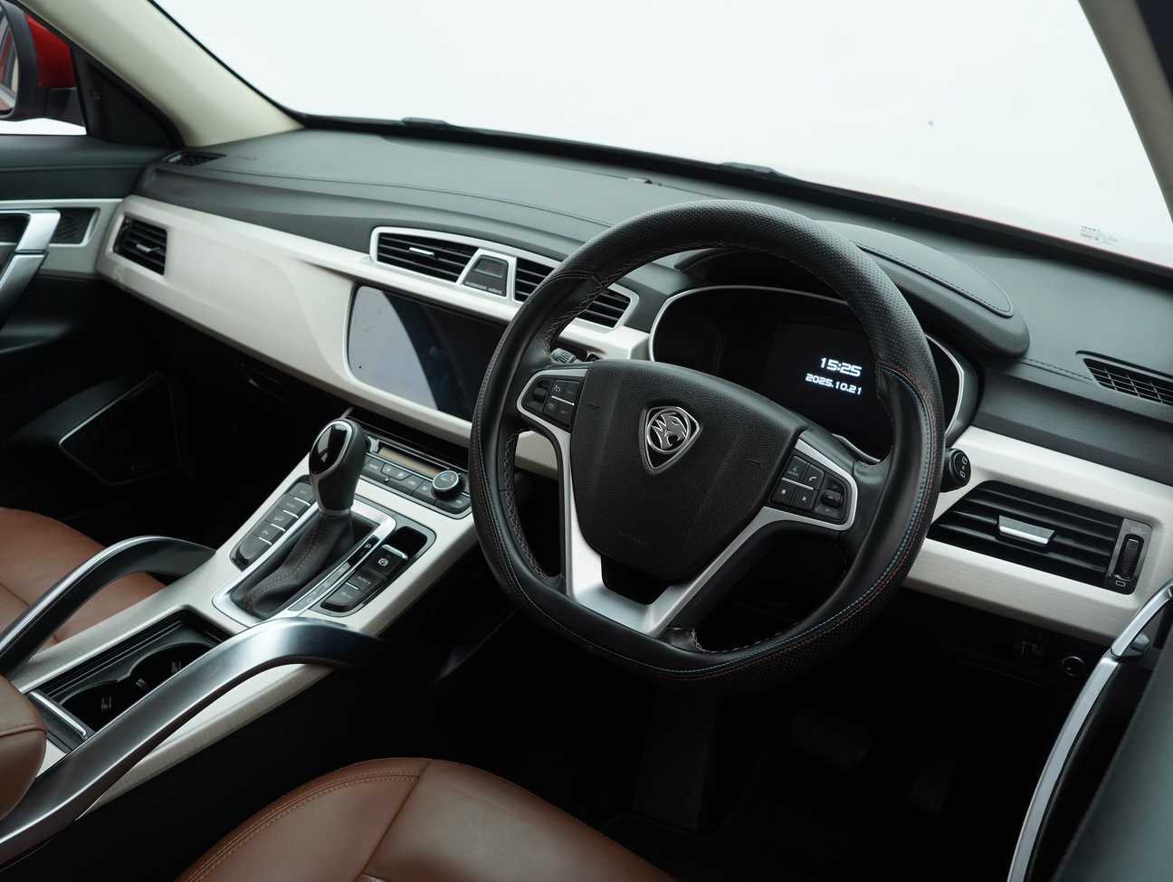 used 2019 Proton X70 Premium 1.8