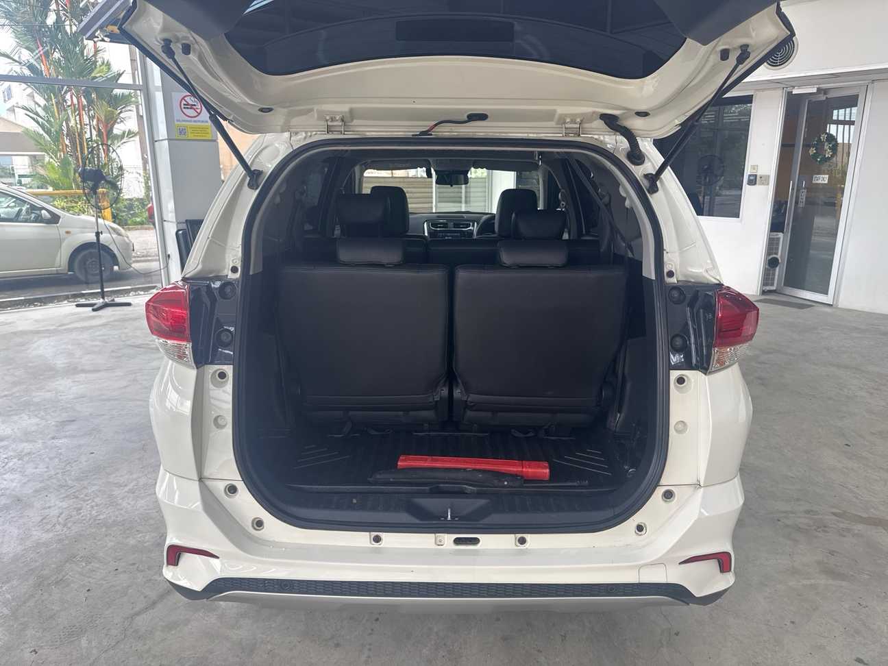 terpakai 2020 Perodua Aruz AV 1.5