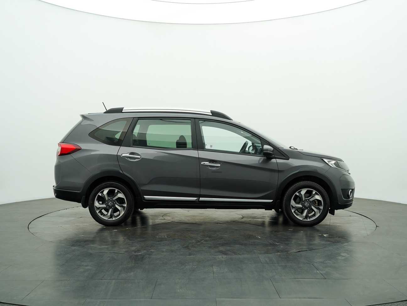 used 2018 Honda BR-V V 1.5