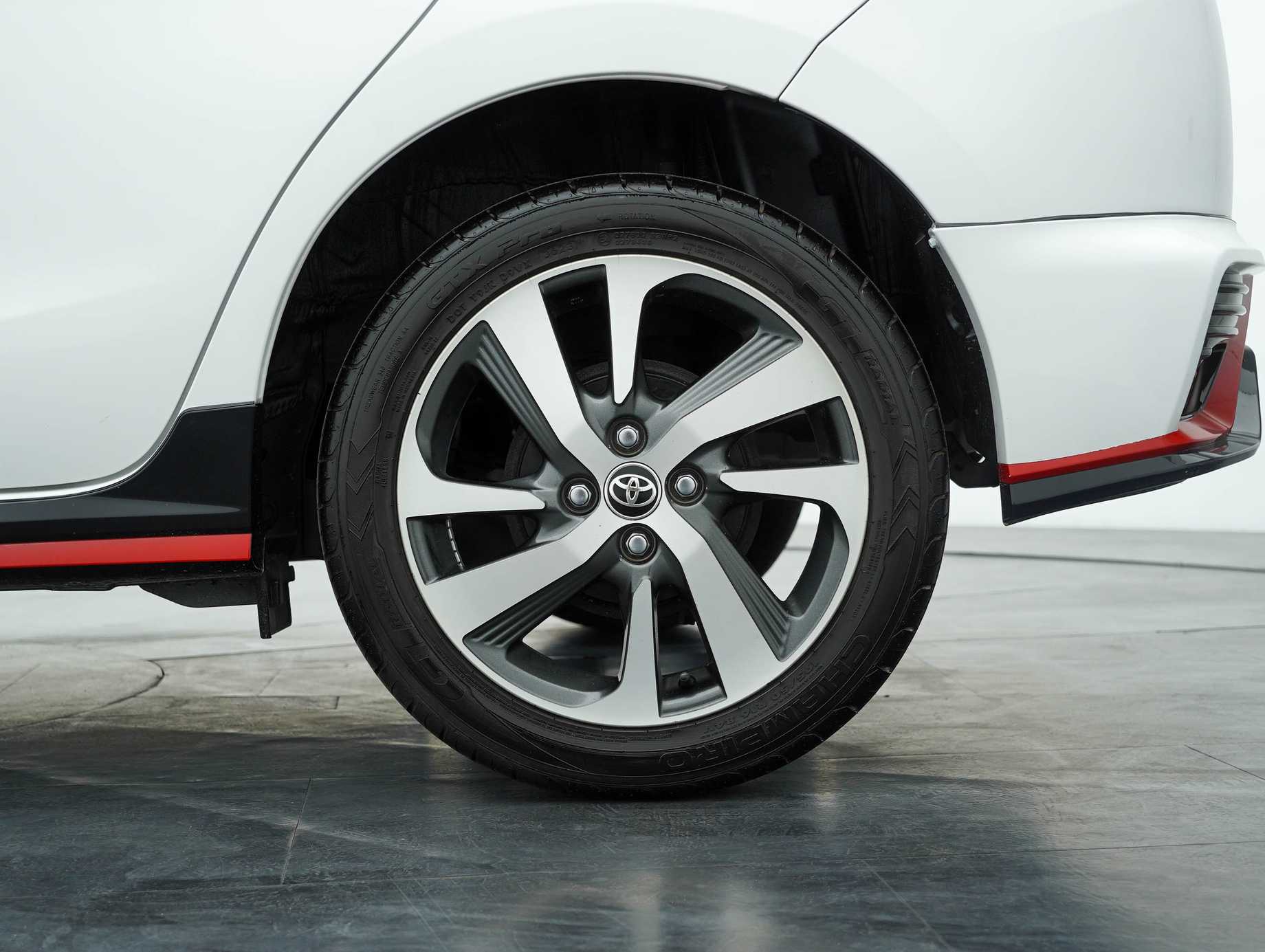 terpakai 2020 Toyota Yaris E 1.5