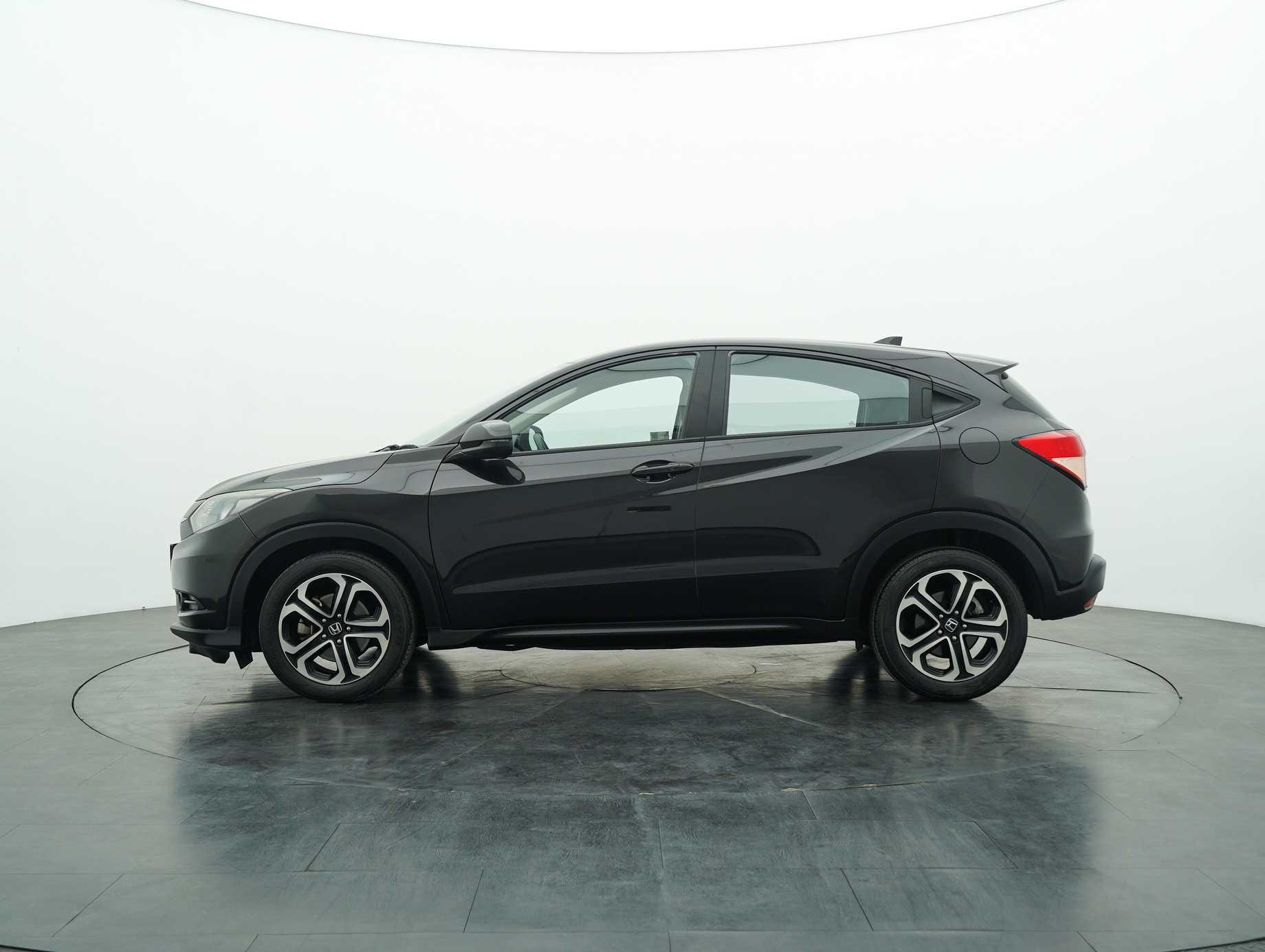 terpakai 2018 Honda HR-V i-VTEC E 1.8