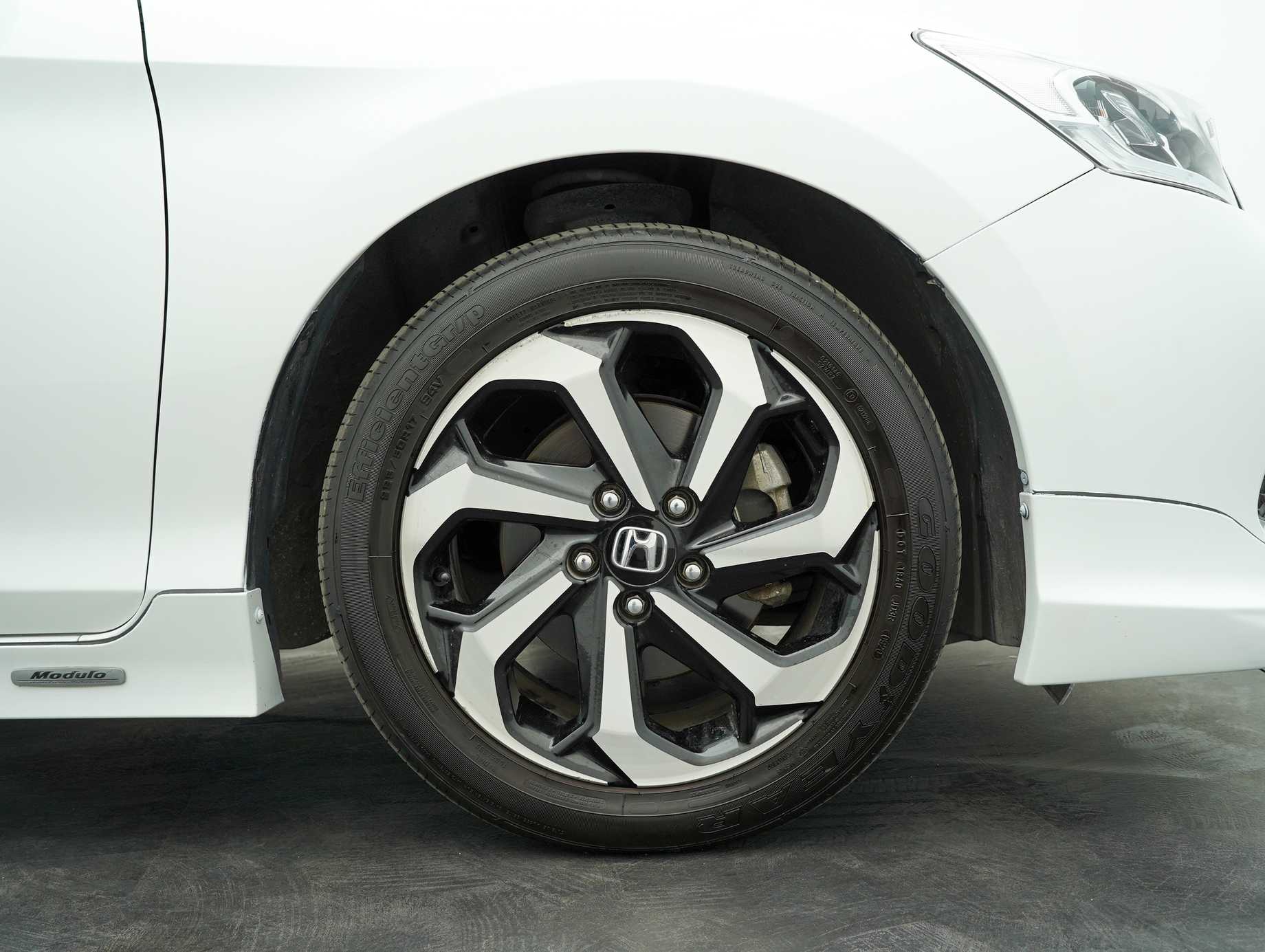 used 2017 Honda Accord i-VTEC VTi 2.0