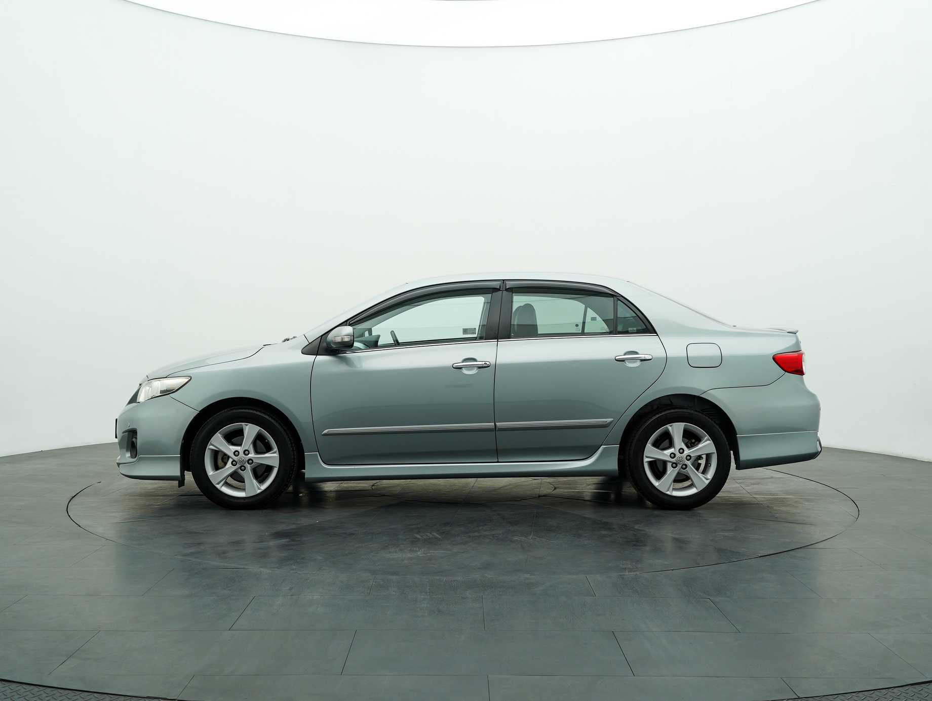 used 2012 Toyota Corolla Altis G 1.8