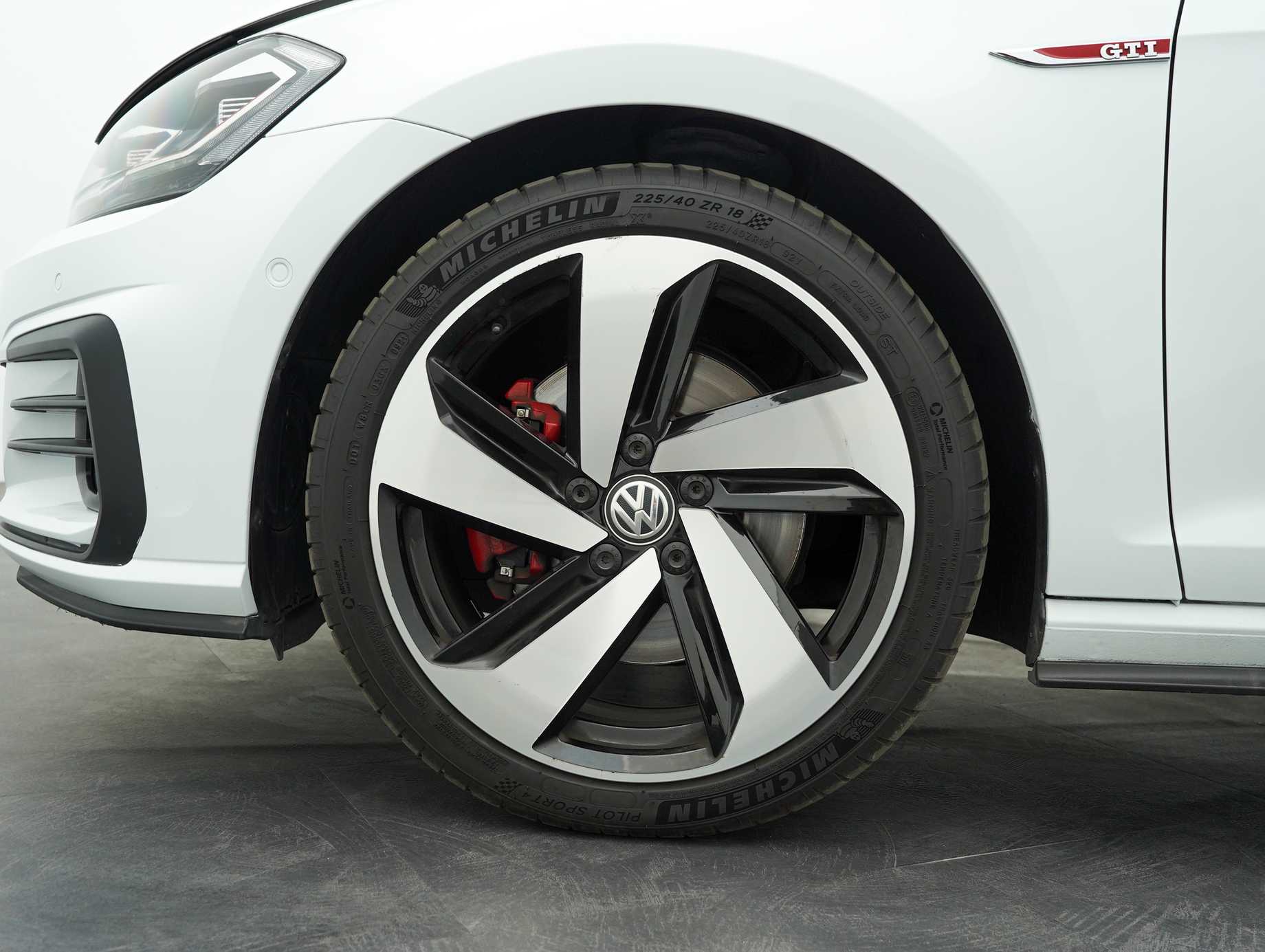 used 2019 Volkswagen GOLF GTI 2.0