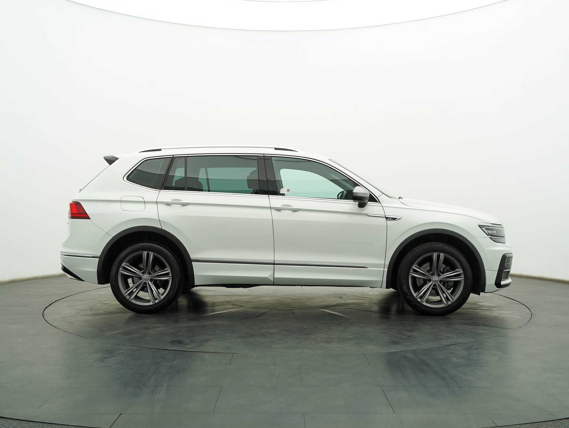 used 2020 Volkswagen Tiguan Allspace R-Line 4MOTION 2.0