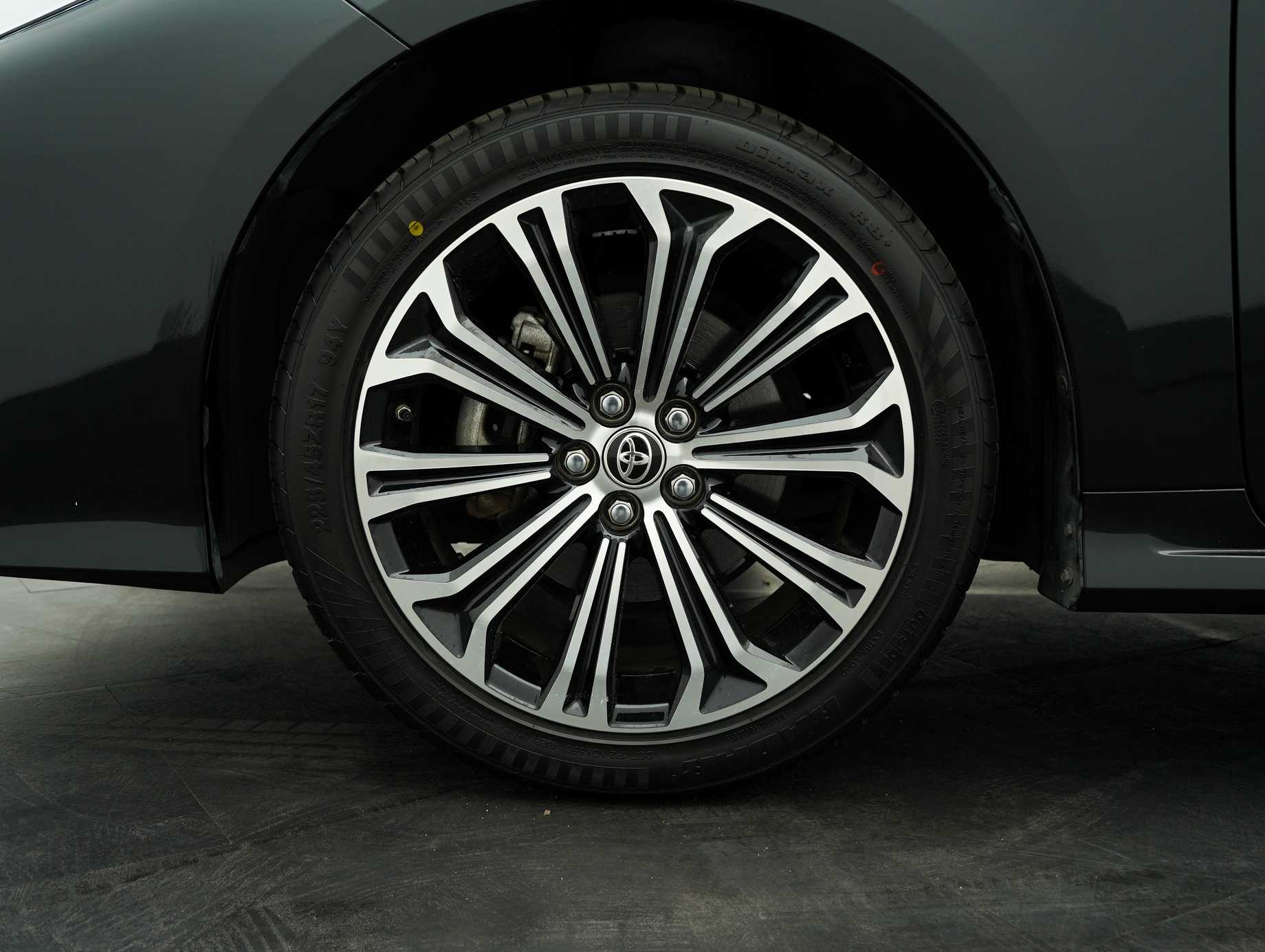 used 2019 Toyota Corolla Altis G 1.8