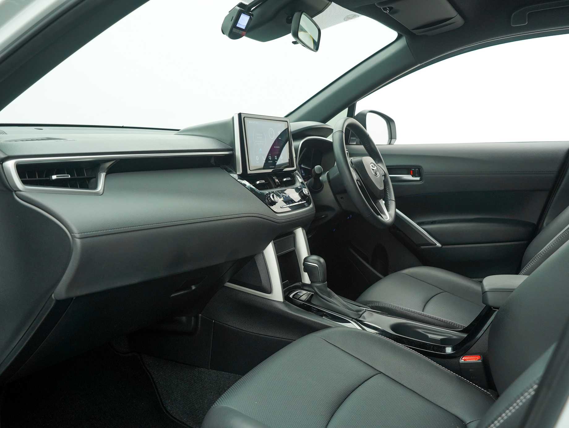 used 2021 Toyota Corolla Cross V 1.8