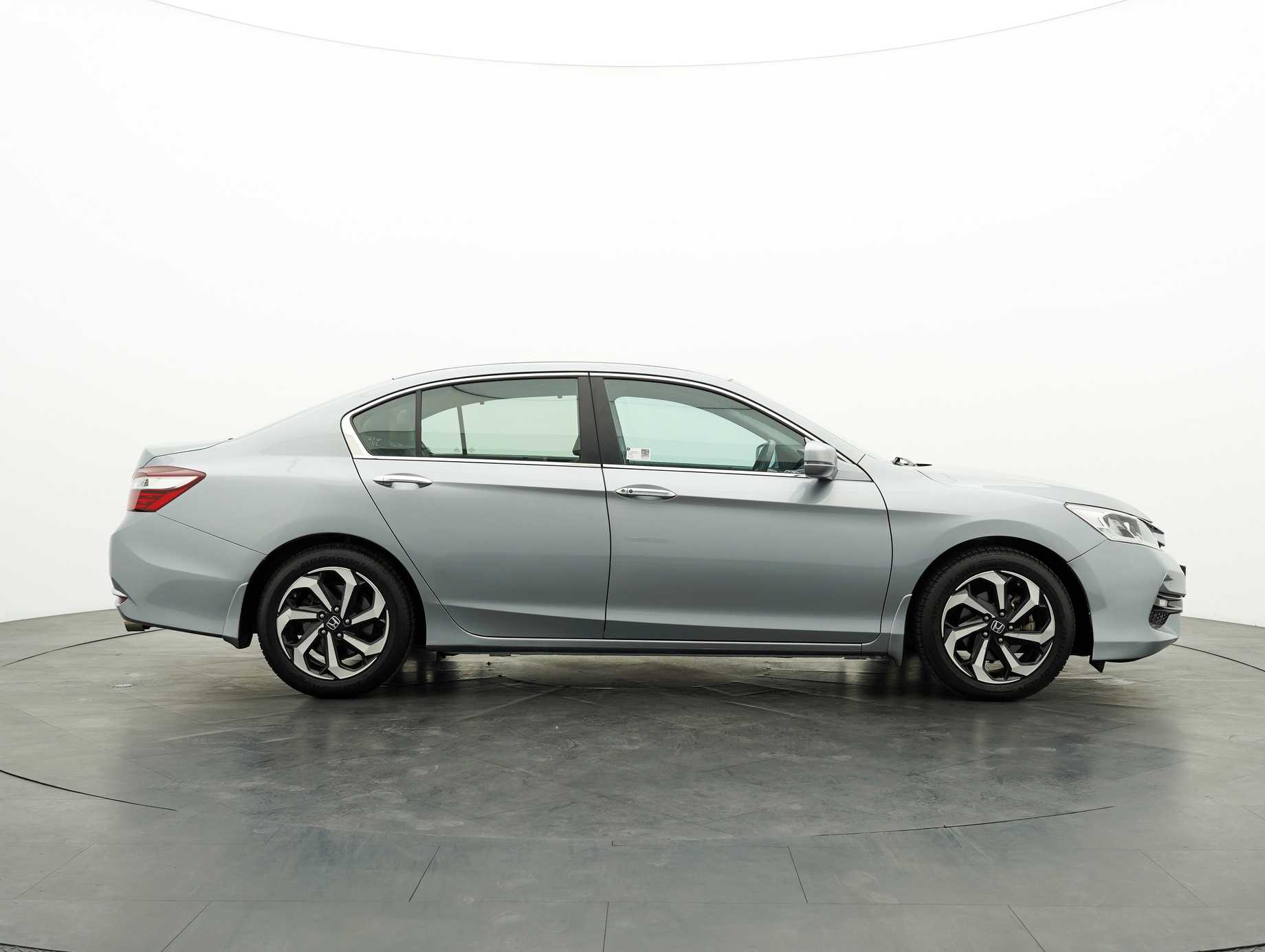 used 2017 Honda Accord i-VTEC VTi-L 2.0
