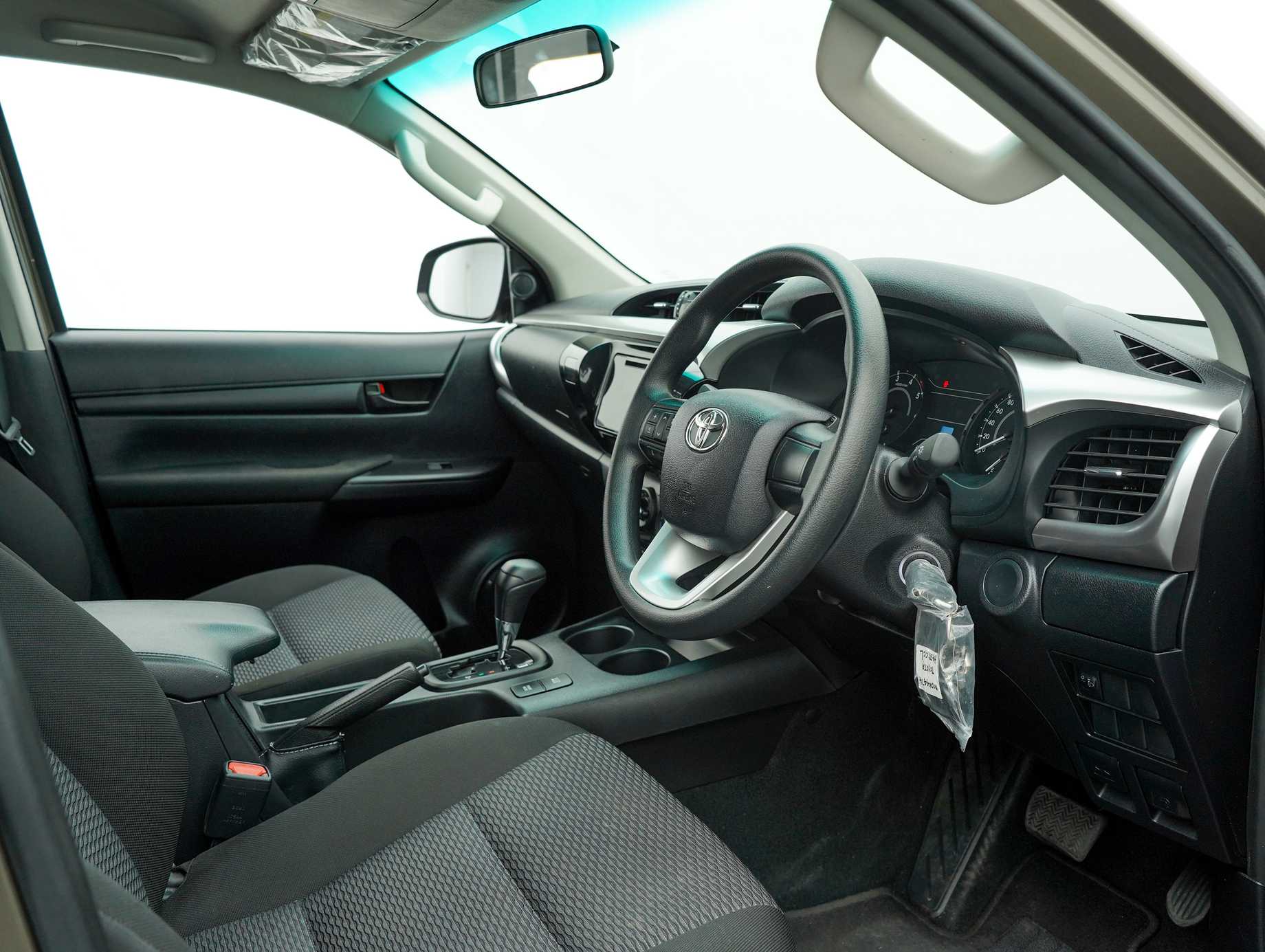 used 2021 Toyota Hilux E 2.4