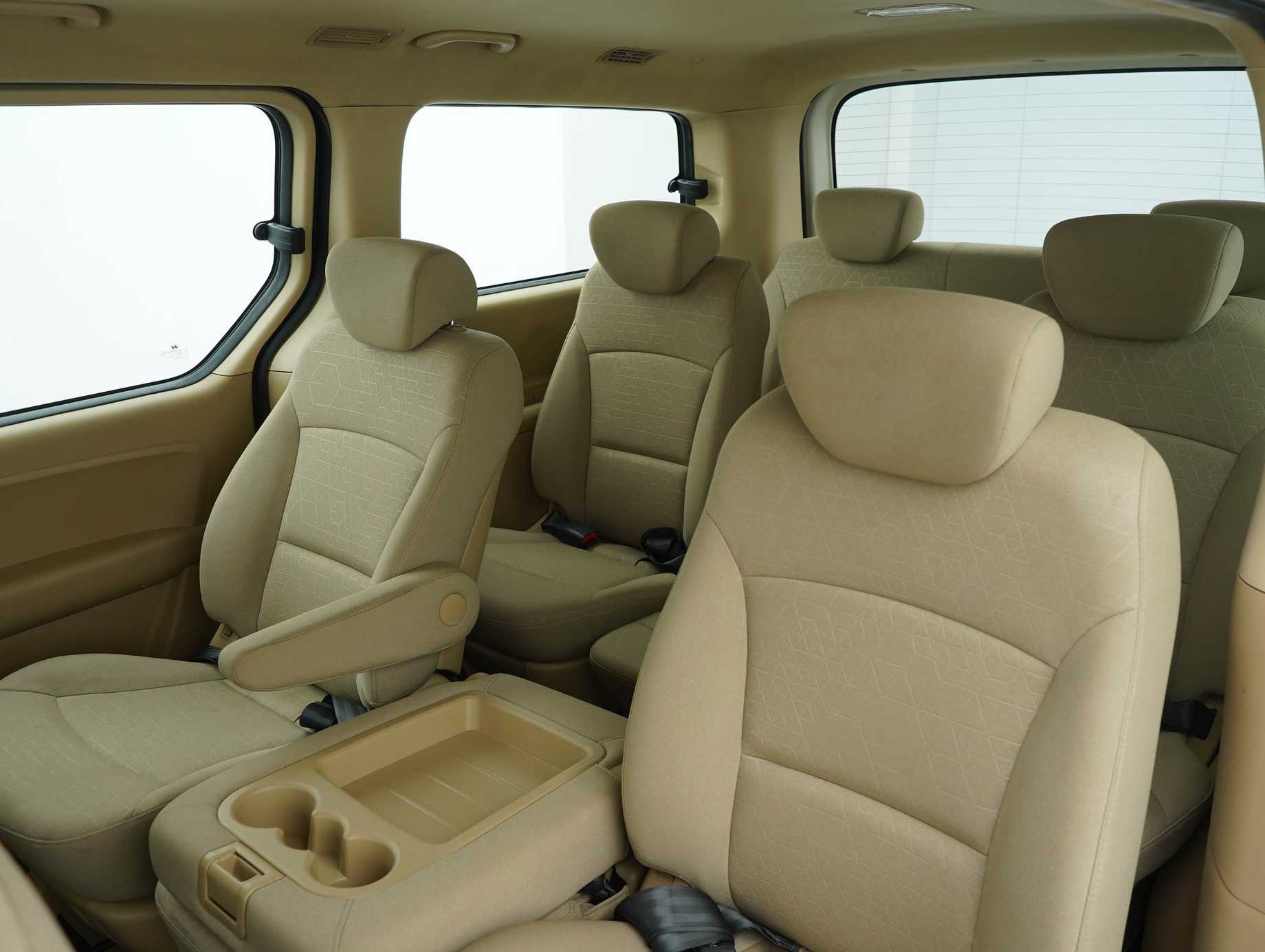 terpakai 2020 Hyundai Grand Starex Executive 2.5