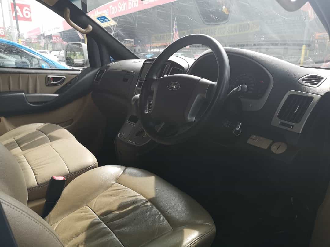 used 2017 Hyundai GRAND STAREX ROYALE 2.5