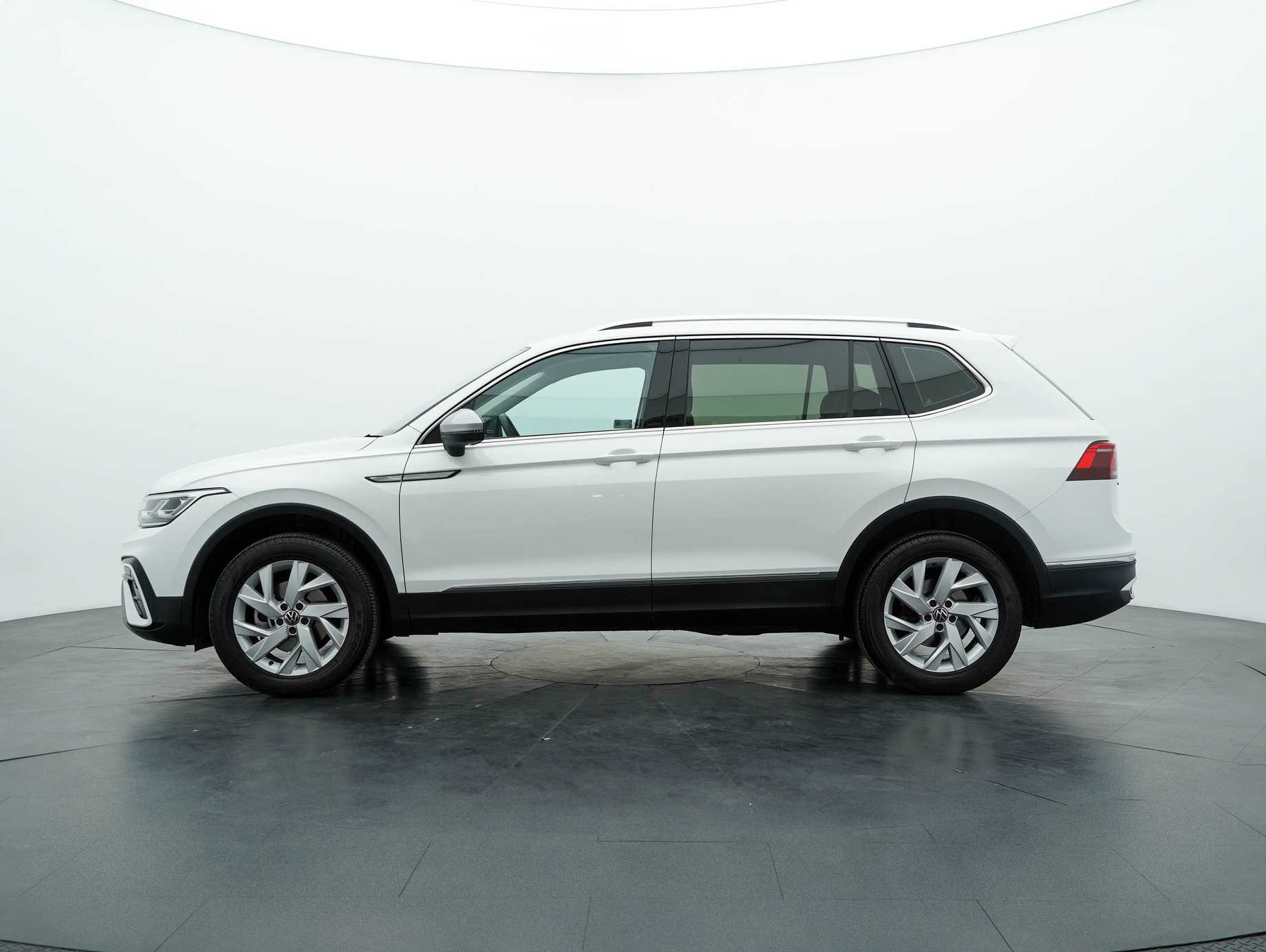 used 2023 Volkswagen Tiguan Allspace Elegance 1.4