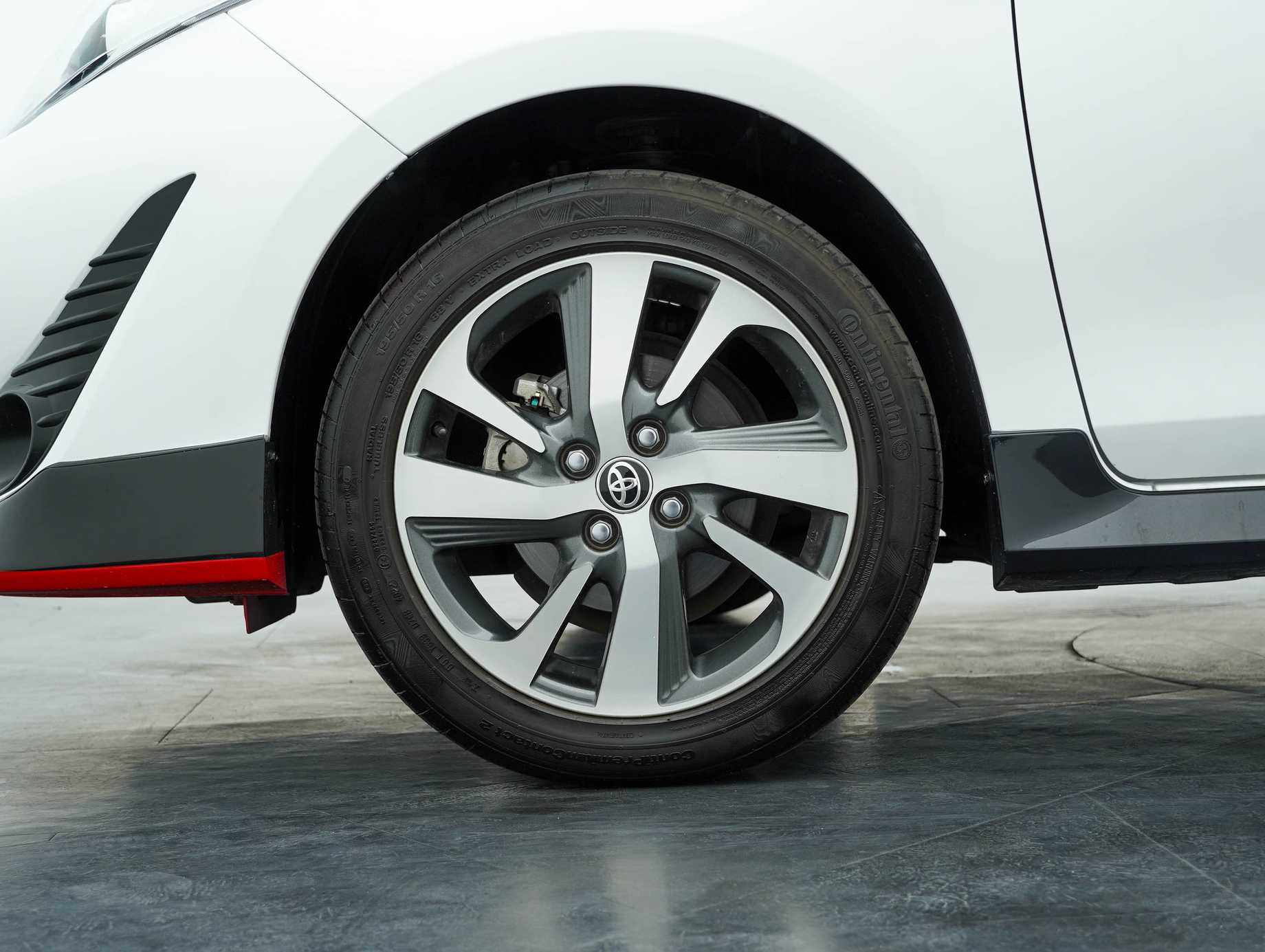 terpakai 2020 Toyota Yaris E 1.5