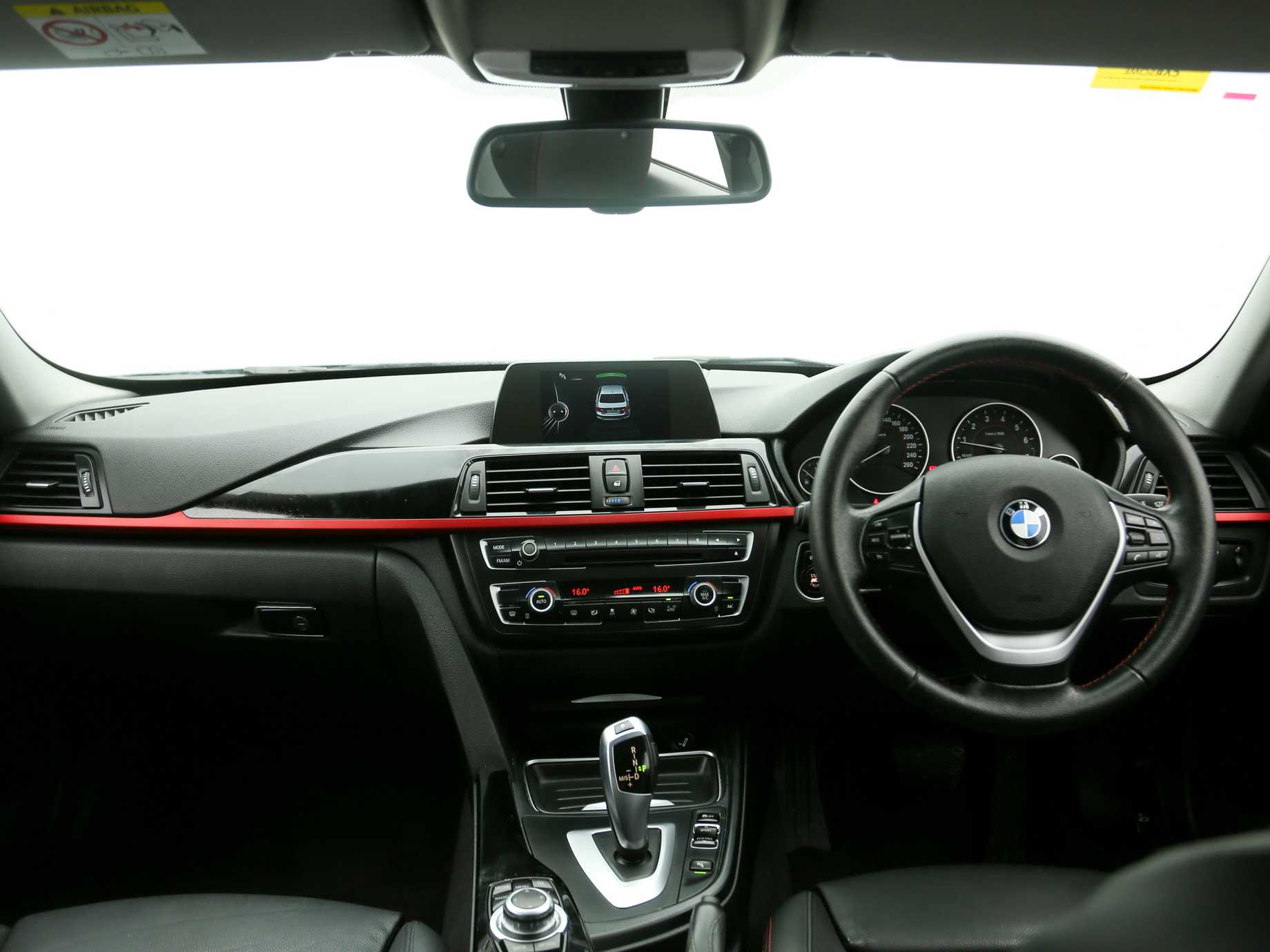 used 2015 BMW 320i Sport Line 2.0
