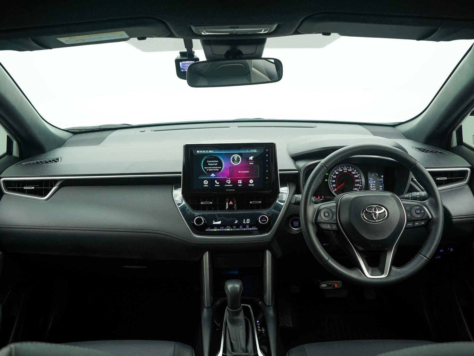 used 2021 Toyota Corolla Cross V 1.8