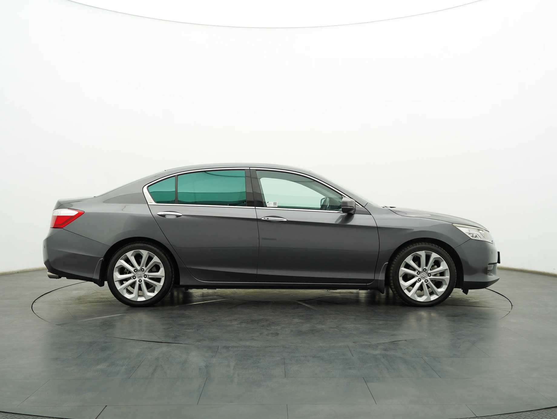 used 2013 Honda Accord i-VTEC VTi-L 2.4