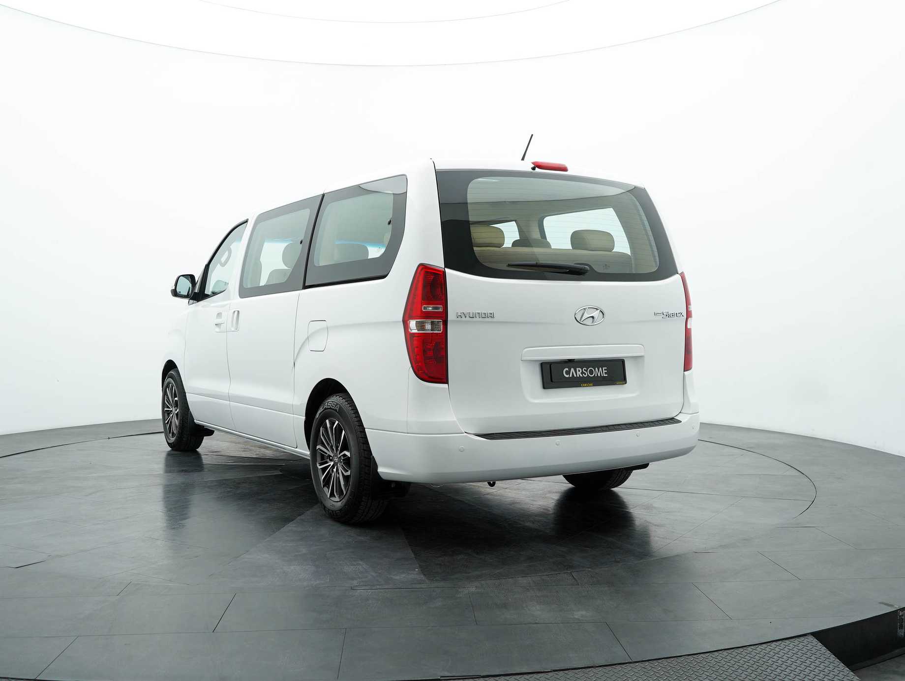 terpakai 2020 Hyundai Grand Starex Executive 2.5