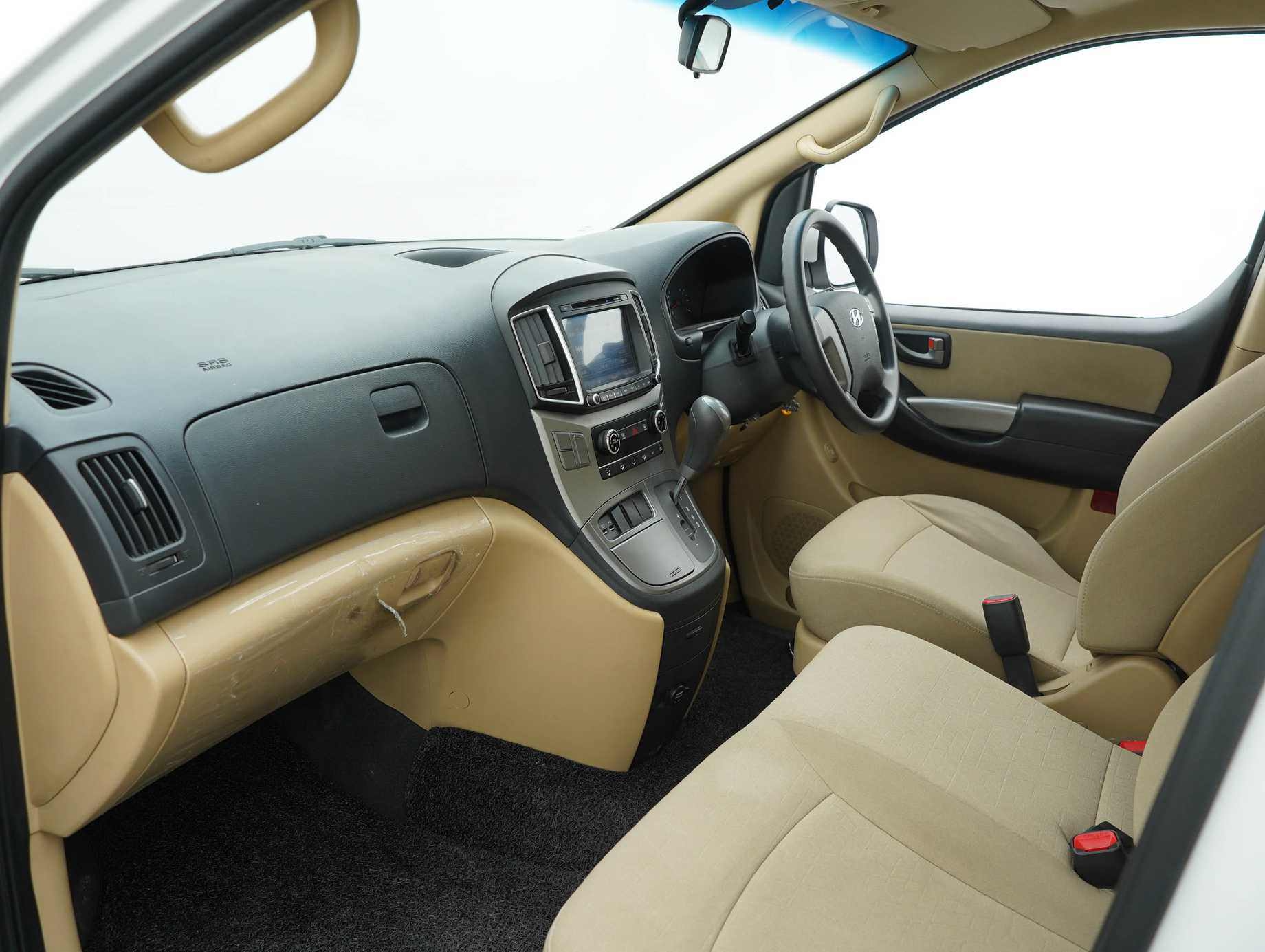 terpakai 2020 Hyundai Grand Starex Executive 2.5