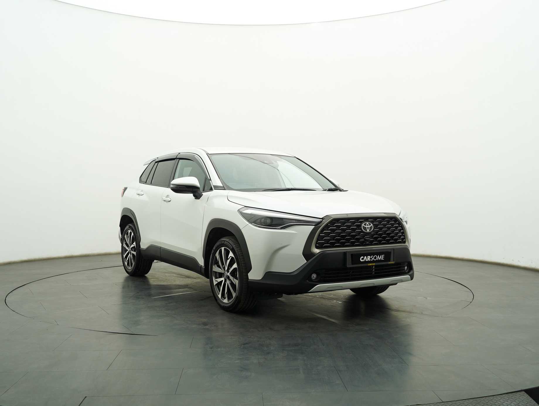used 2021 Toyota Corolla Cross V 1.8